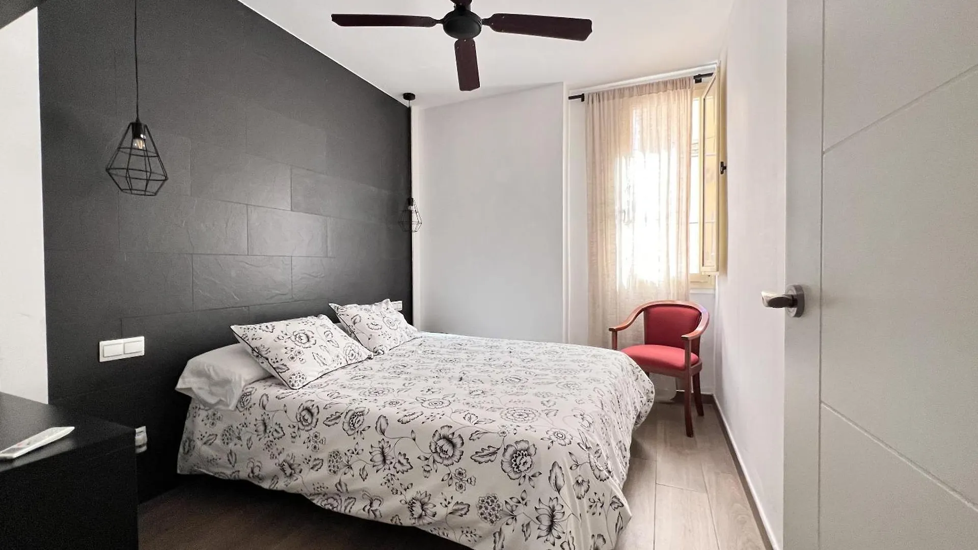 Apartment Suites La Merced Malaga
