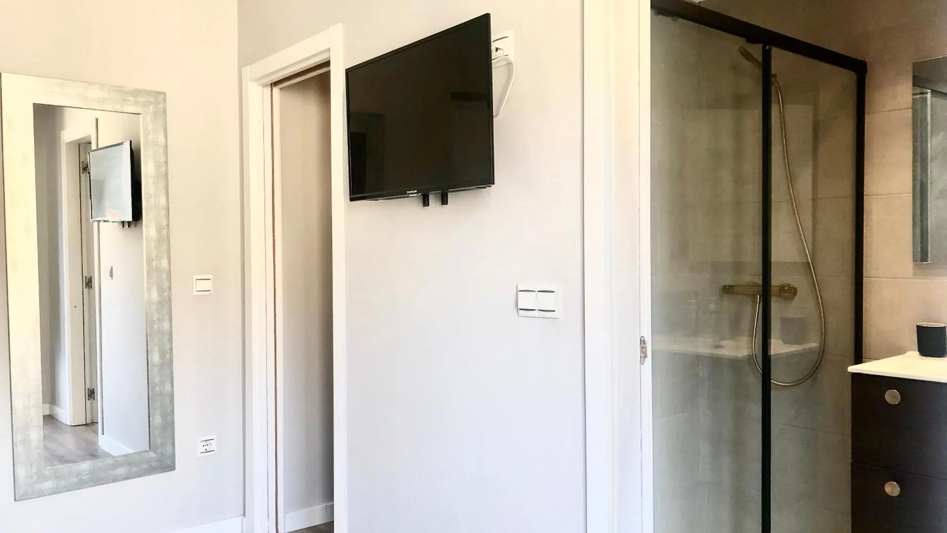 Apartment Suites La Merced Malaga